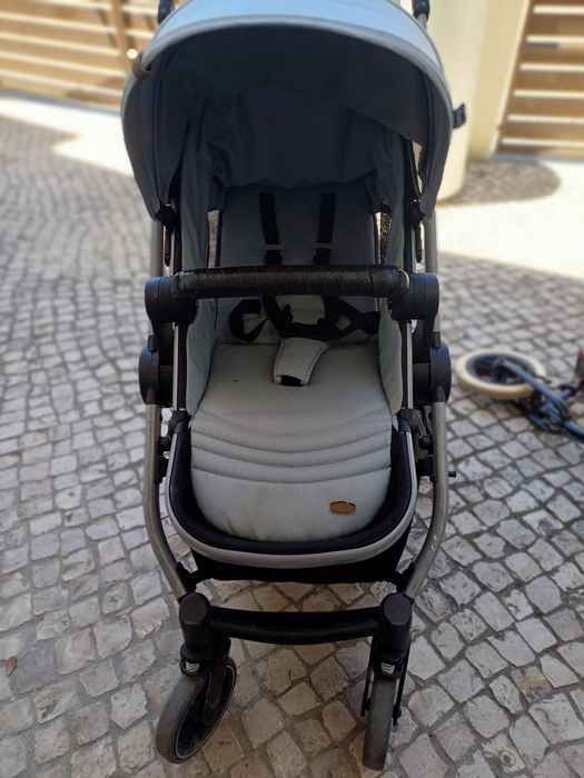Trio   CHICCO  I-SIZE  com    ISOFIX