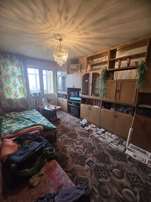 Продам 3х комнатную Салтовка  8х/з