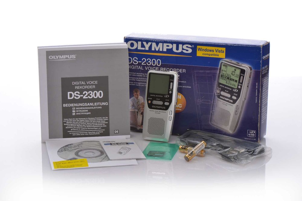 Цифровой диктофон Olympus DS-2300.
