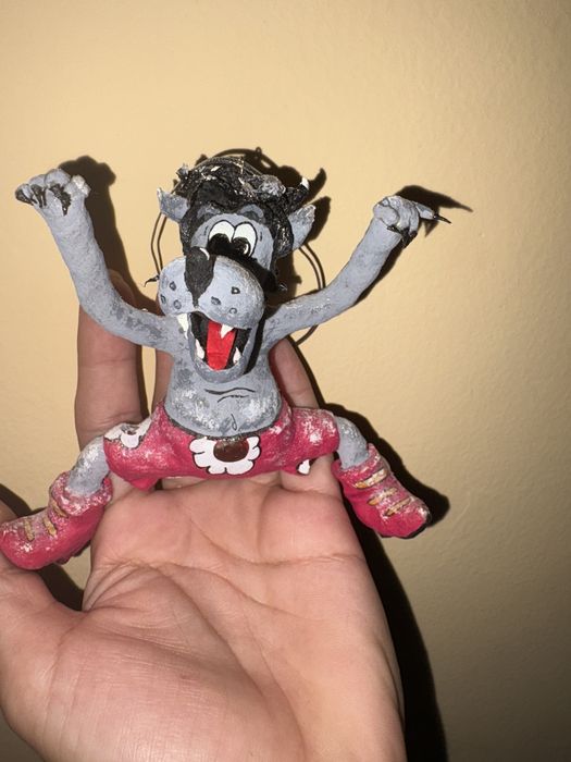 Ватні іграшки на ялинку з мультфільму "Ну, погоди!"