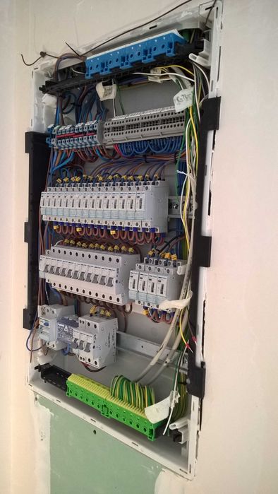 Eletricista Certificado - Técnico Credenciado  DGEG - E-redes Instalação Elétrica
