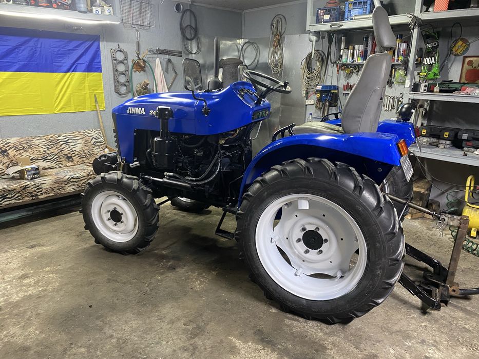Продам повнопривідний трактор джінма