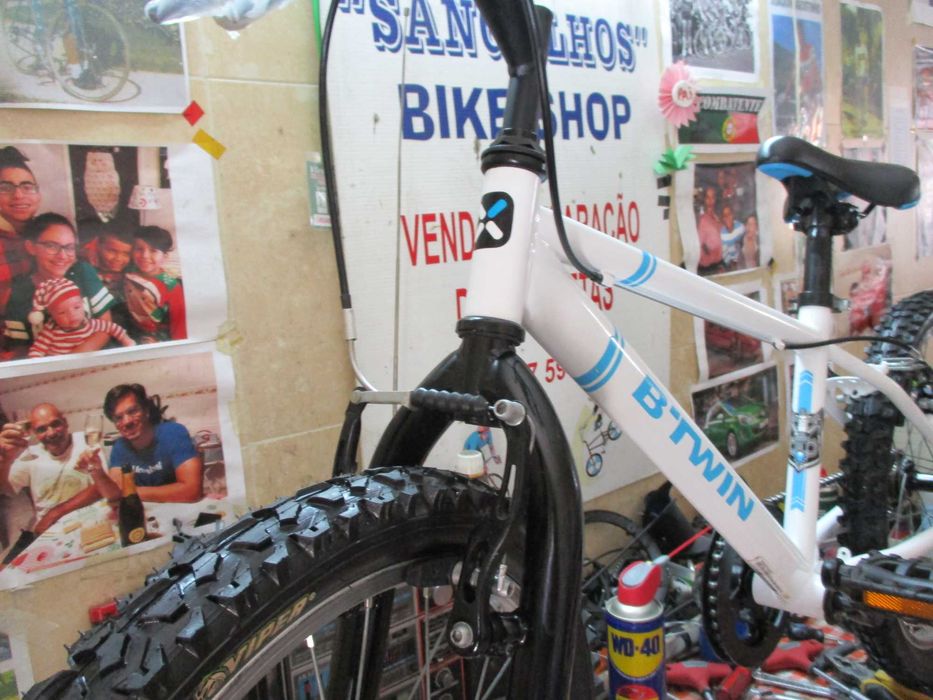 Criança B’Twin branca roda 20 c/ rodinhas