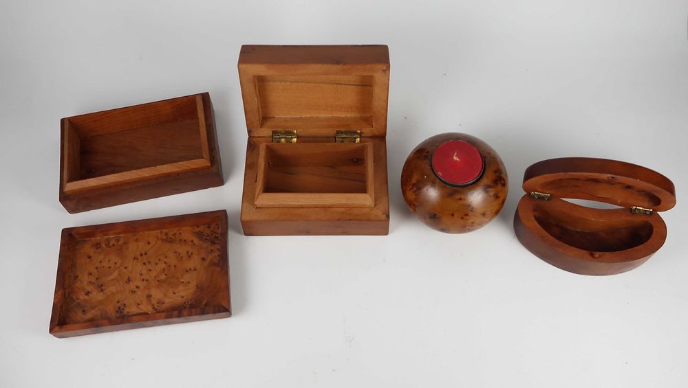 Diversas peças em madeira raiz nogueira, cada