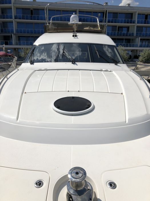 Яхта Princess 50