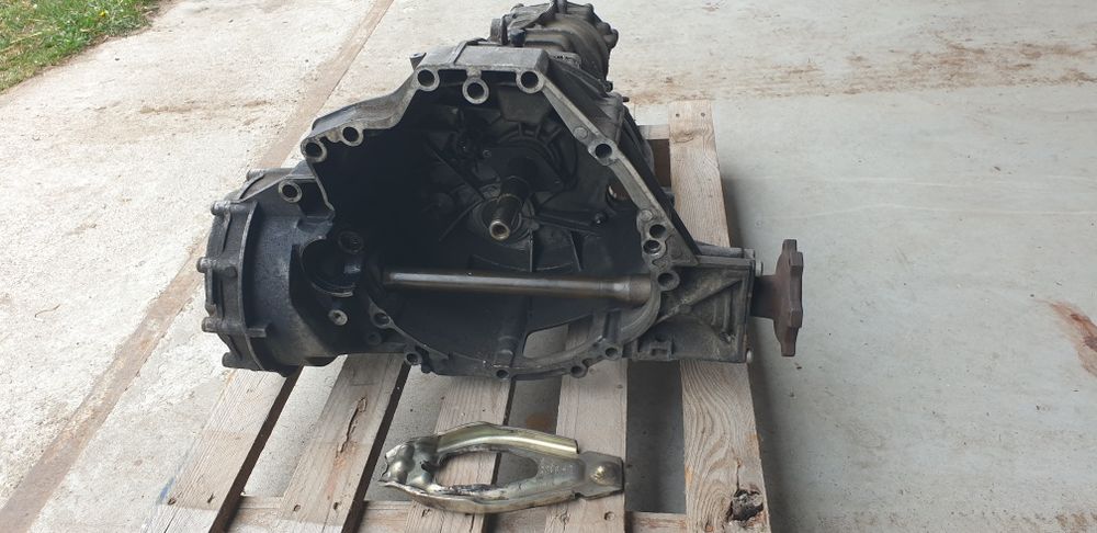 Sprzedam skrzynia biegów Audi a4 b8 JJG 0240
