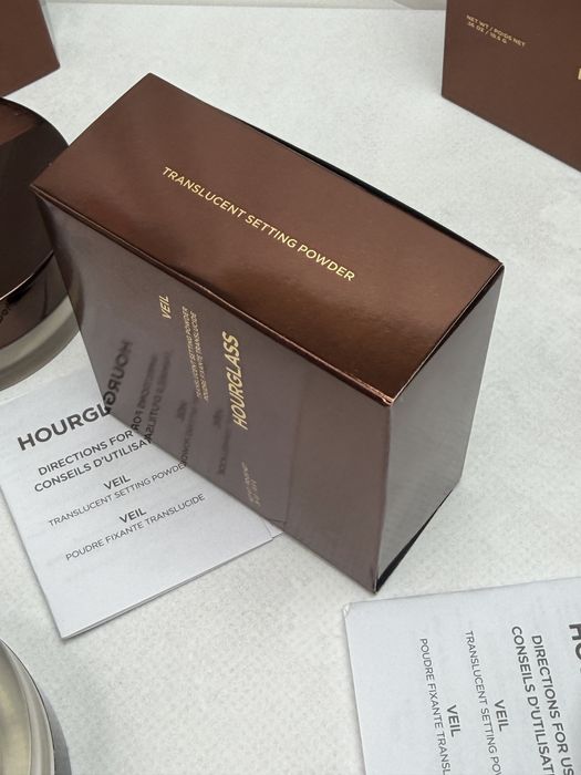 Пудра фіксуюча Hourglass Translucent Setting Powder