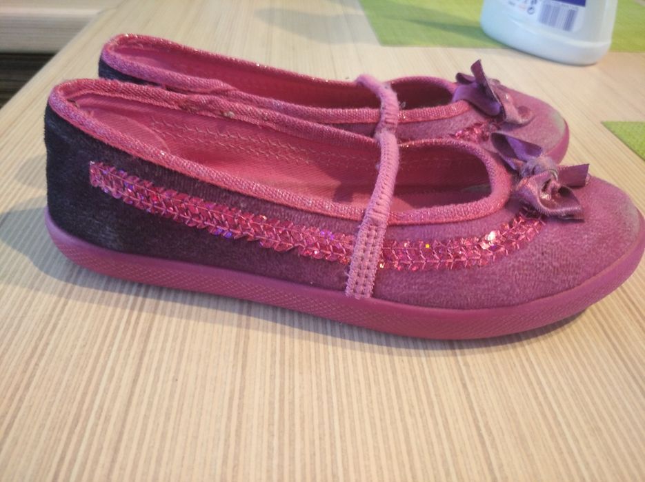 Buty pantofle dla dziewczynki