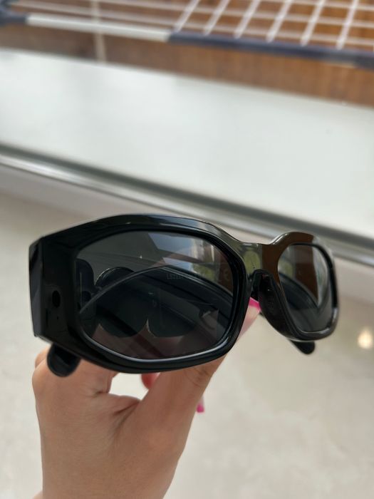 Жіночі сонцезахисні окуляри versace