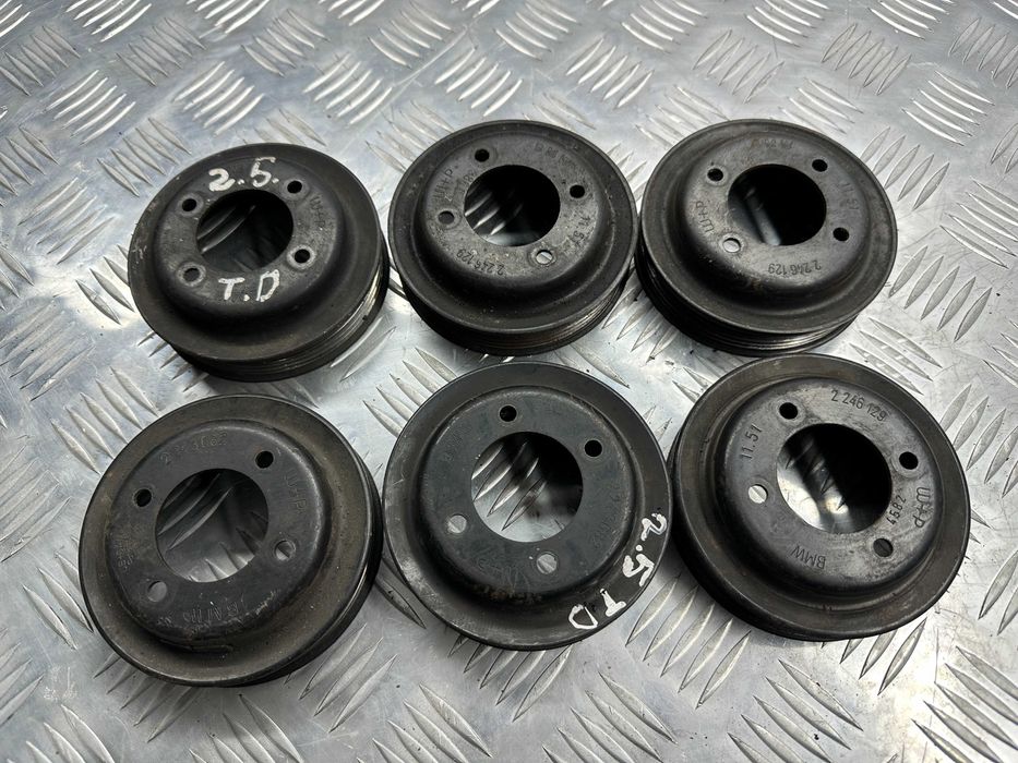 Шкив помпы е36 e34 e36 e39 Omega B  m51d25 2246129