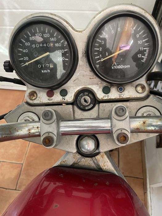 Mota suzuki Gs 500e