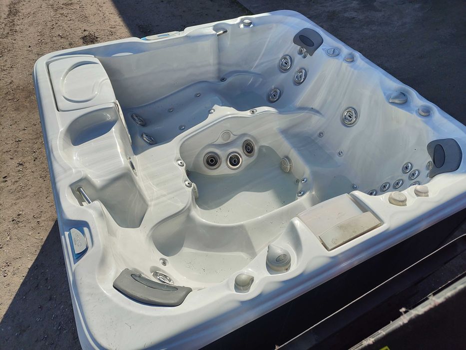 Wanna spa , mini basen ogrodowy całoroczny,  jacuzzi , BALBOA