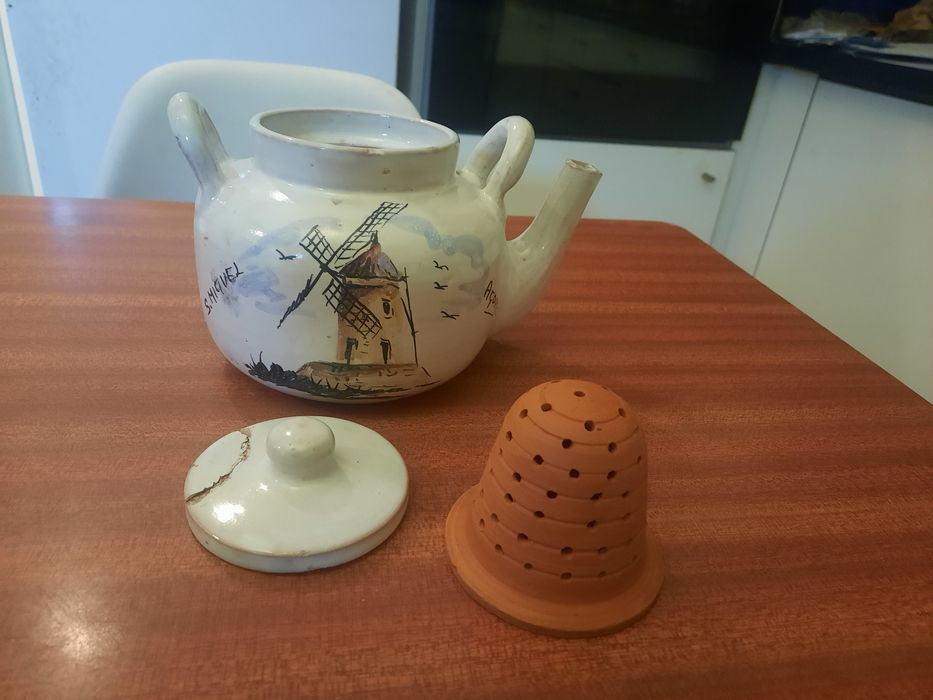 Bule Cerâmica Vieira (Açores) – Pintado à Mão – Solidário