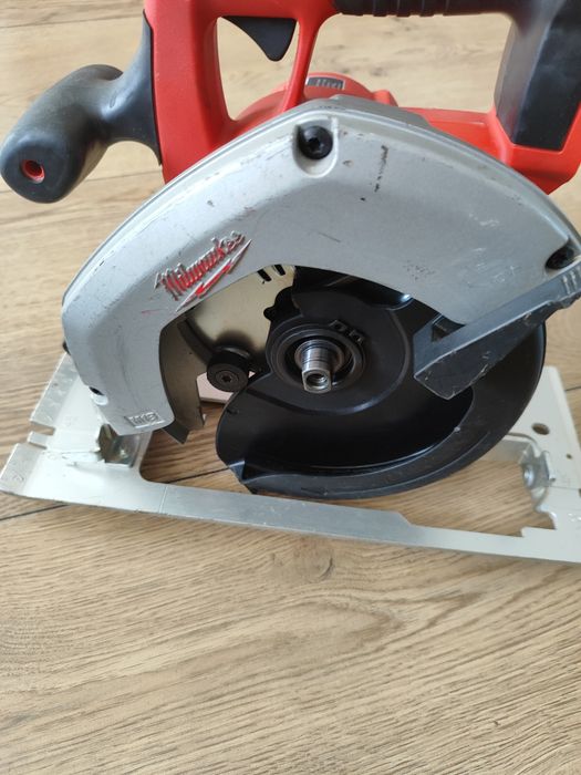 Akumulatorowa pilarka Milwaukee HD 18 CS, 18v, 165mm
