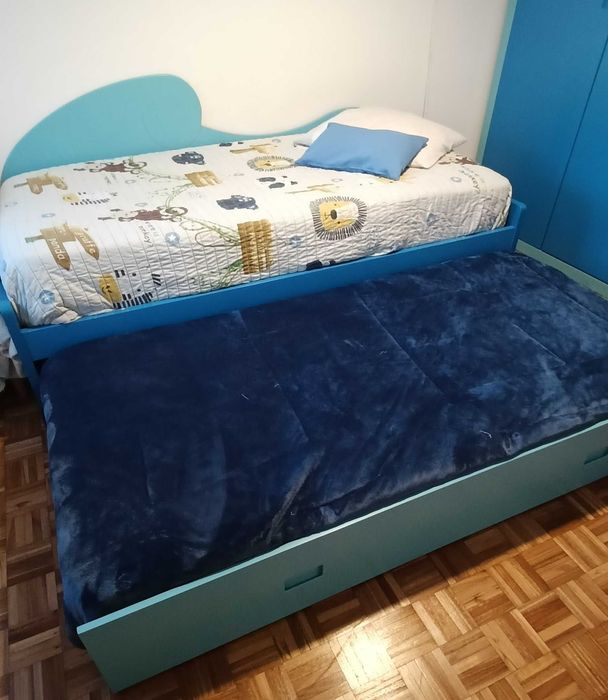 Cama juvenil dupla muito bom estado