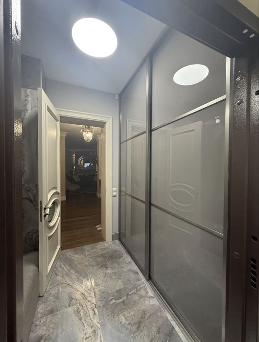 Шкаф купе высокий