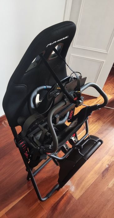 Playseat + Logitech G29 kit