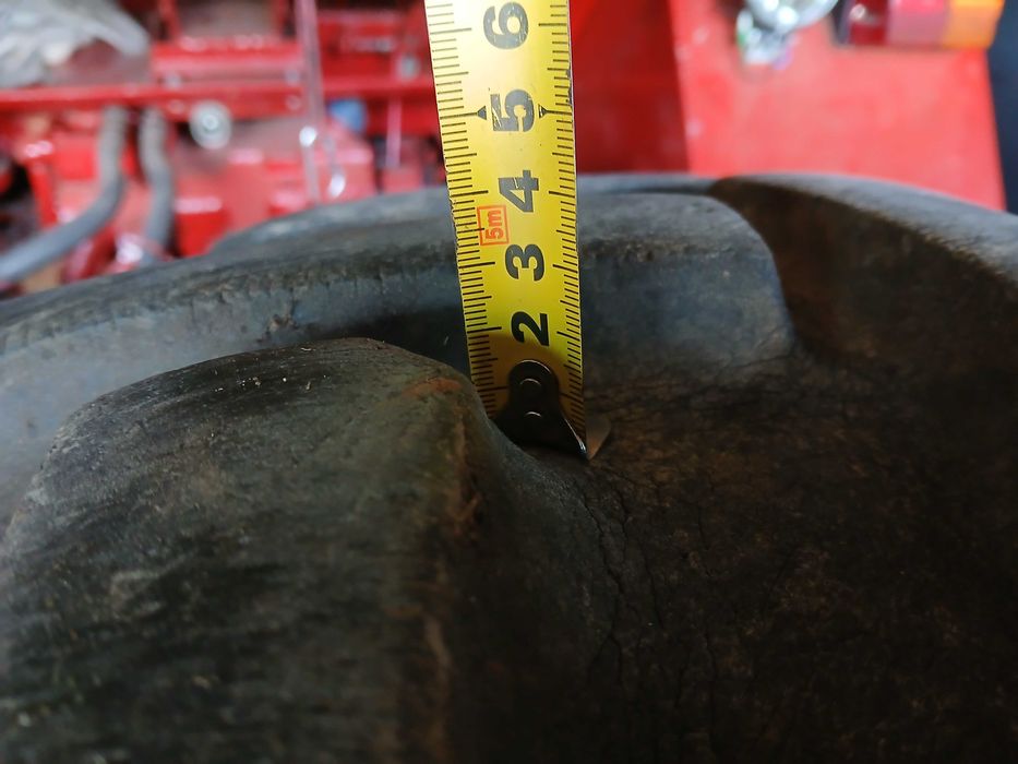 Opony rolnicze Stomil i BKT 14.9 - 28