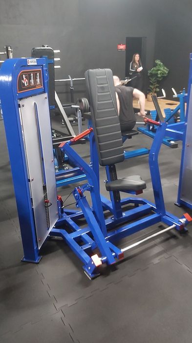 Haryzma Sport VR2 PREMIUM -wyciskanie na klatkę -seated chest press