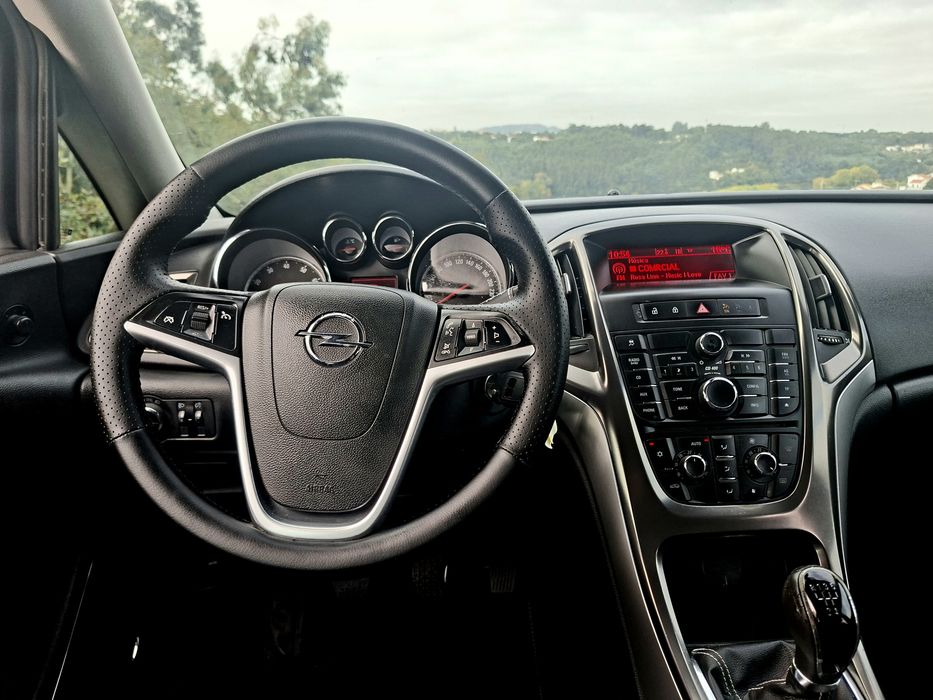 Opel Astra 1.4 Cosmo 1 dono 2011