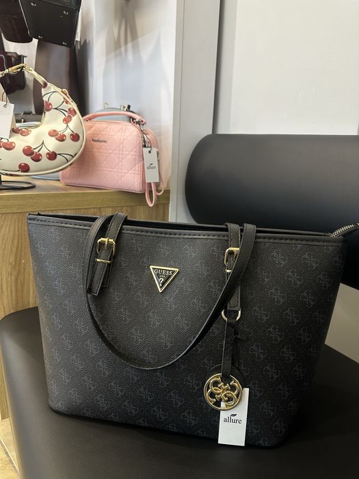 Сумка жіноча guess