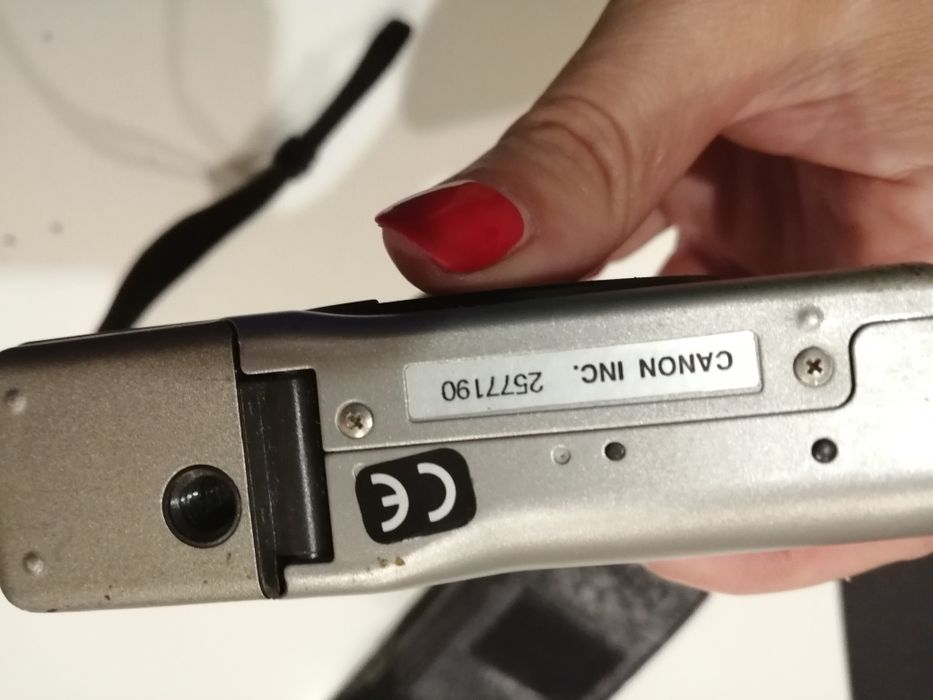 Máquina fotográfica canon ixus