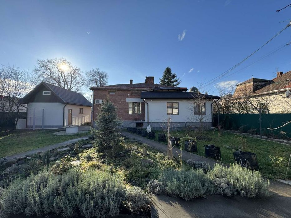 Продам елітний будинок в центрі, готовий до проживання