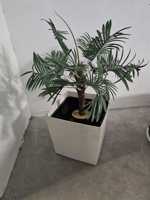 Vendo vaso branco 38 cm x 41 cm