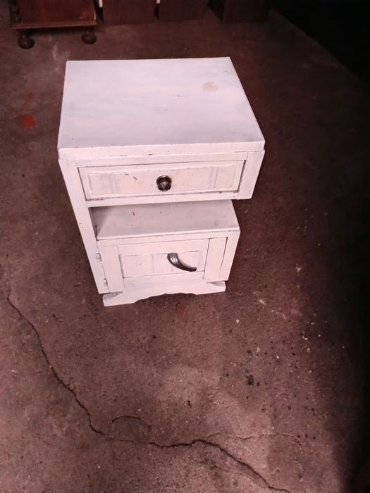 Mesa de cabeceira vintage