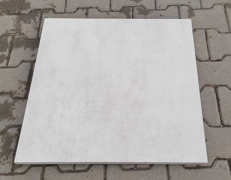 Jasny Gres  tarasowy 60x60x2 cm. Gat.1 / OKAZJA CENOWA