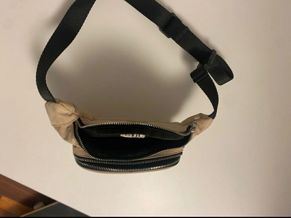 Bolsa de cintura zara