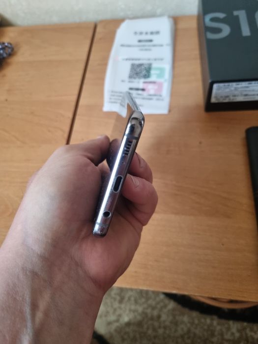 Продам телефон Samsung