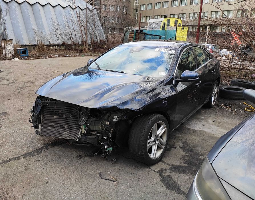 Volvo S60 USA розбірка, запчастини, авторозбірка,