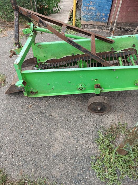 Картоплекопалка транспортерна