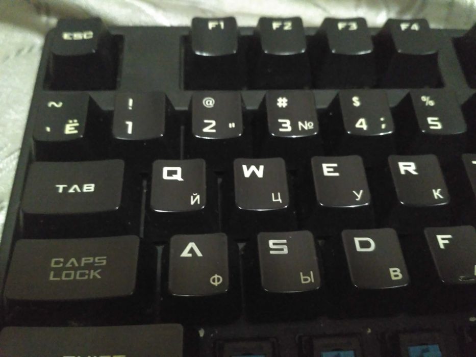 Полноразмерная механическая клавиатура на Cherry MX Blue - Cooler Master Quick Fire XT