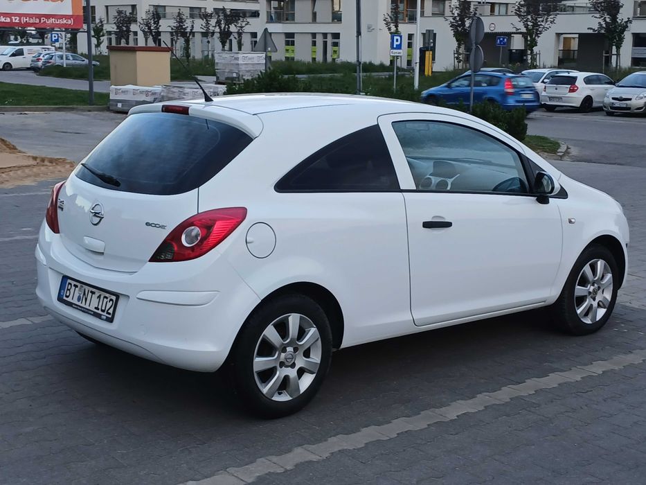 Opel corsa 2011 1.2 benzyna klima