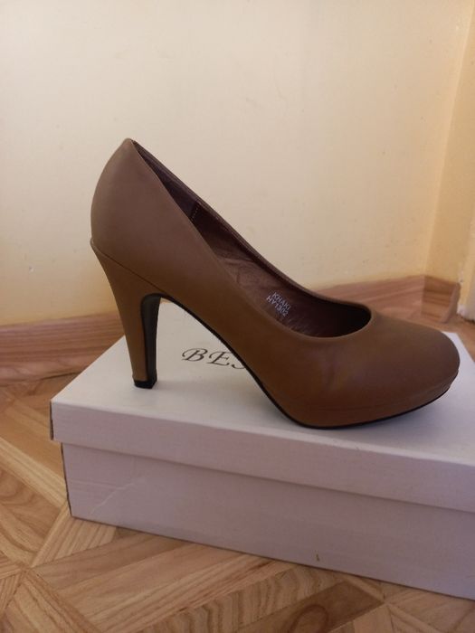 Buty 39 damskie nowe