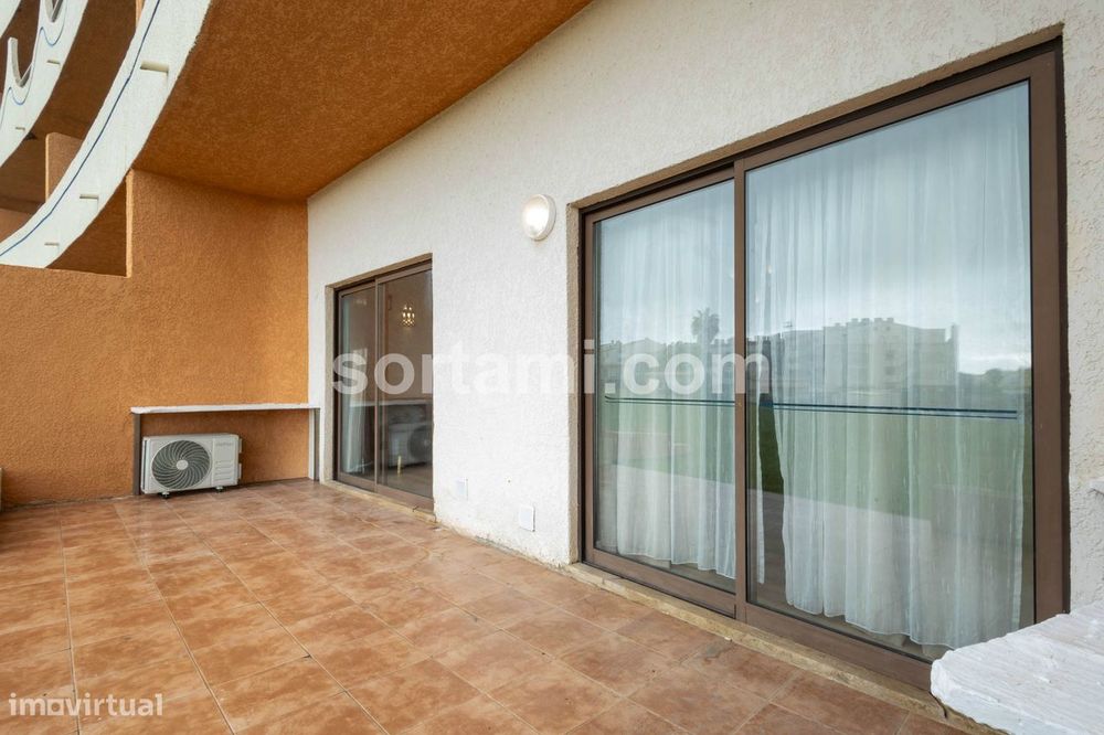 Apartamento T1 Venda em Albufeira e Olhos de Água,Albufeira