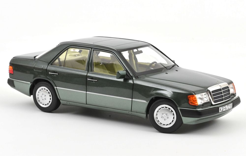 Norev 1990 Mercedes 230E W124 1/18