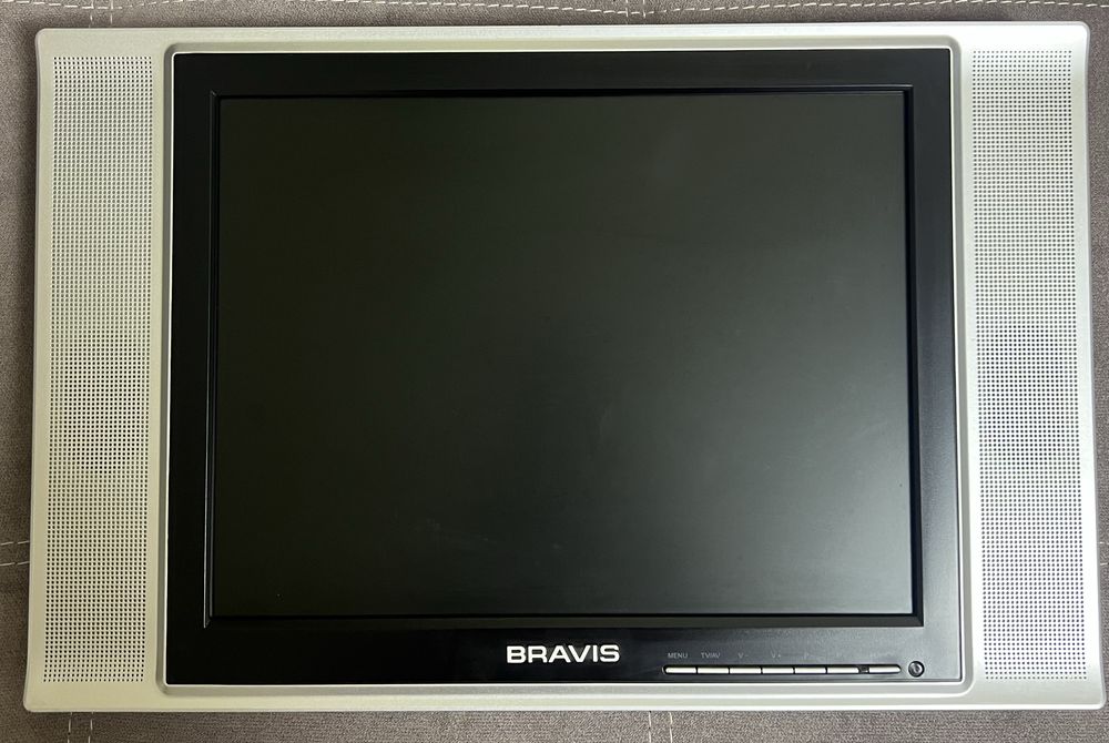 Продам телевізор Bravis