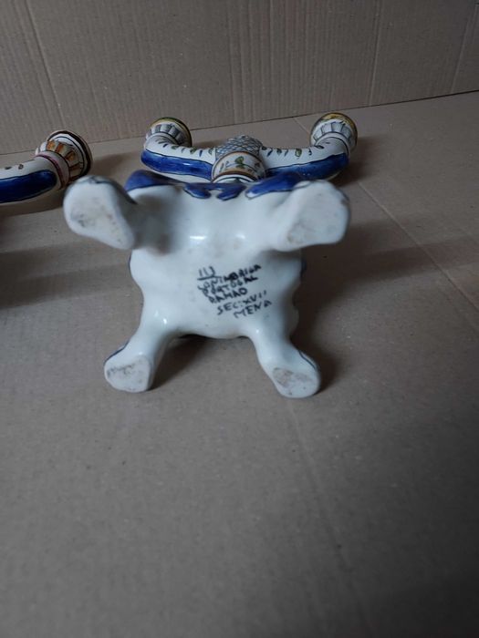 Castiçal Pintado à Mão – Suporte para 2 Velas