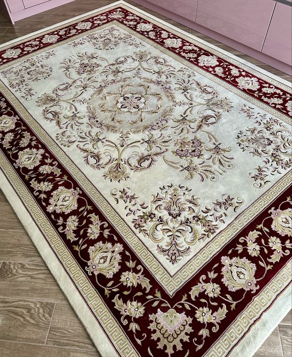 Продам турецкий ковер. Состояние нового.8000грн. Колекция»Пьер Корден.