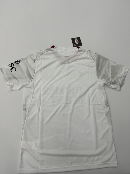Camisola AC Milan 2027