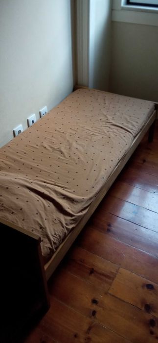 Cama IKEA Sniglar + colchão IKEA Underlig