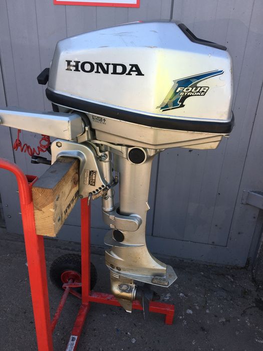 Silnik zaburtowy Honda 5 km