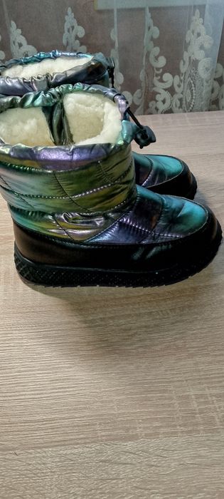 Зимні ботінки на дівчинку