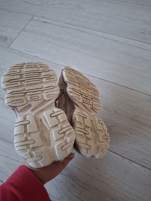 Кросівки для дівчинки 30 розмір