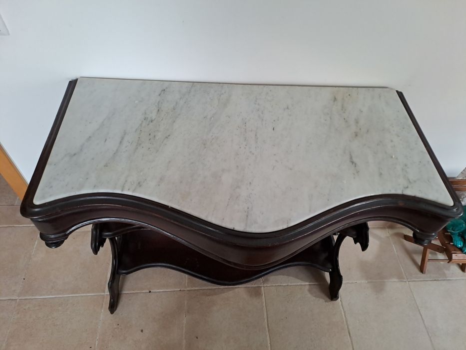 Credência antiga madeira e mármore