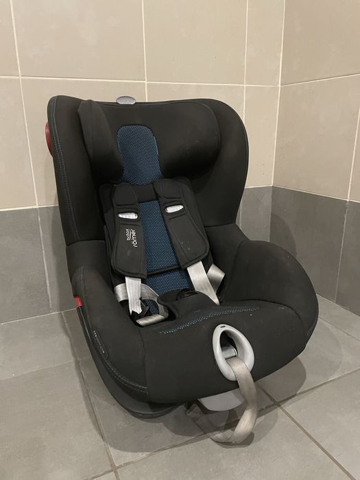 Fotelik dla dziecka britax roomer