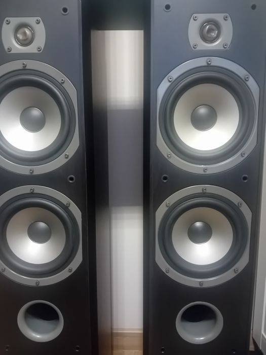 Kino domowe amplituner głośniki i kolumny